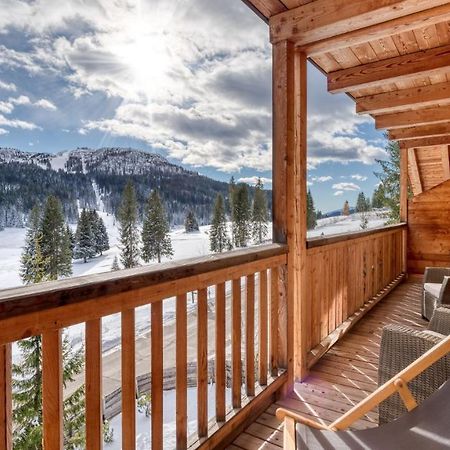 Maribel Hotel Мадонна-ди-Кампильо Экстерьер фото