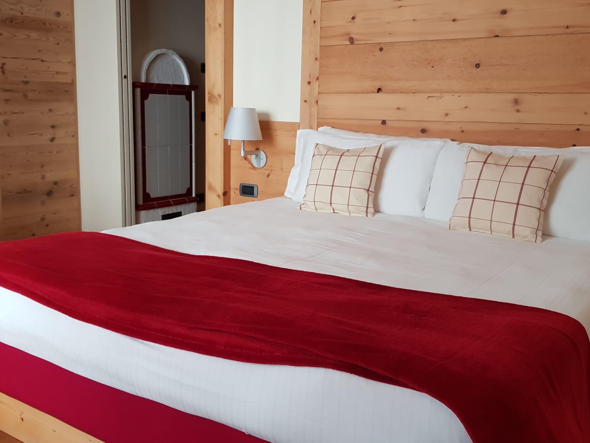 Maribel Hotel Мадонна-ди-Кампильо Экстерьер фото