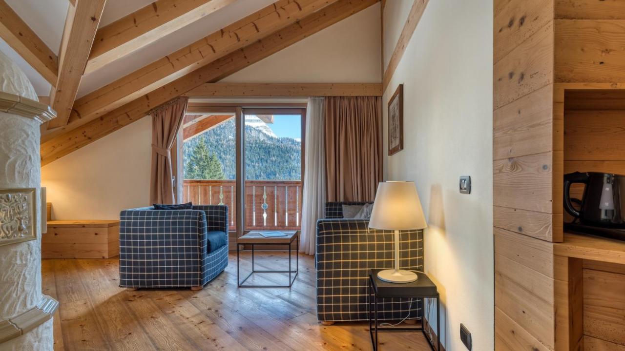 Maribel Hotel Мадонна-ди-Кампильо Экстерьер фото