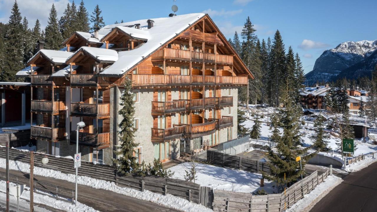 Maribel Hotel Мадонна-ди-Кампильо Экстерьер фото