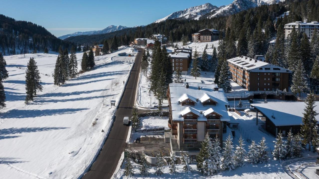 Maribel Hotel Мадонна-ди-Кампильо Экстерьер фото