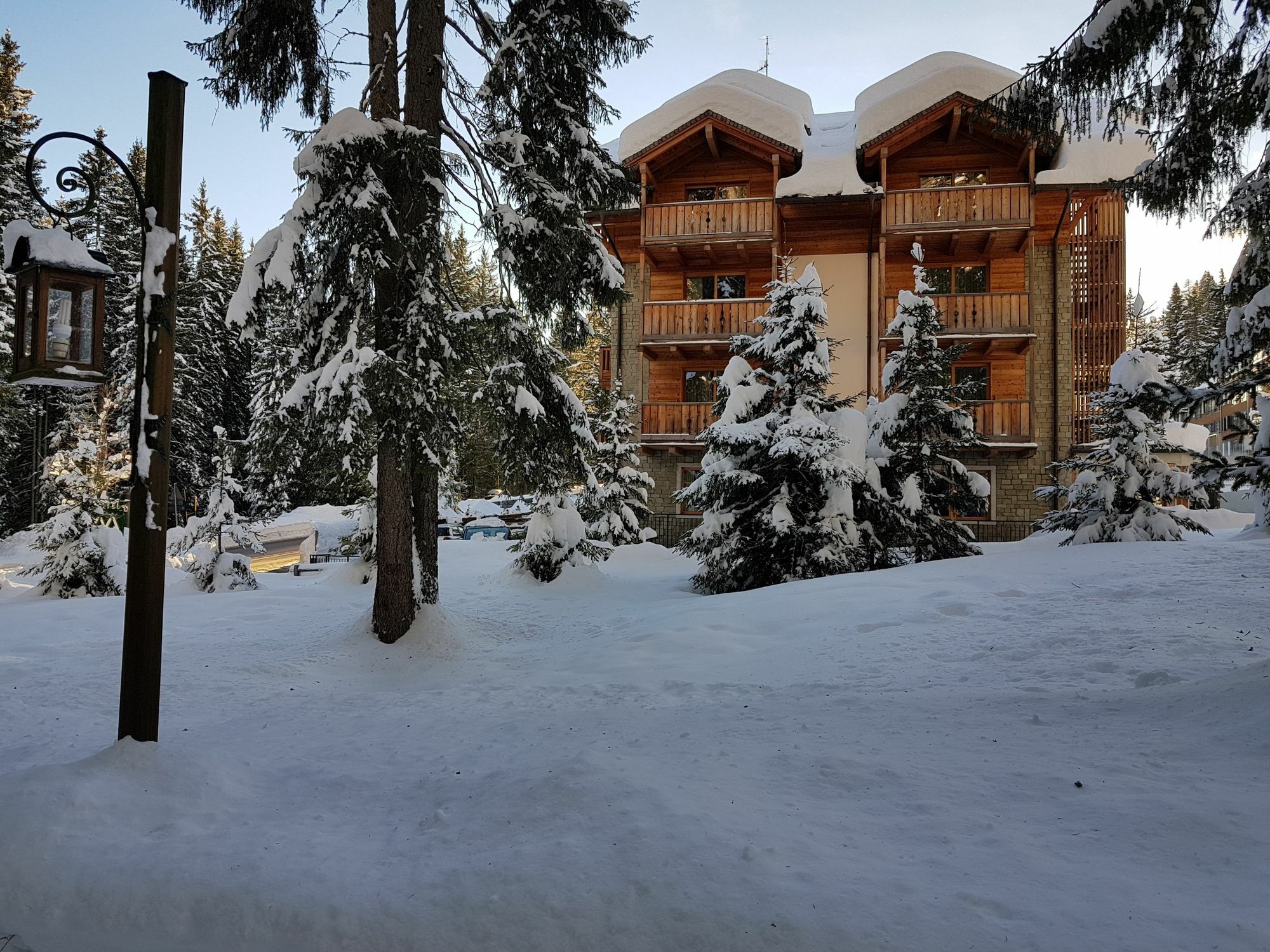 Maribel Hotel Мадонна-ди-Кампильо Экстерьер фото